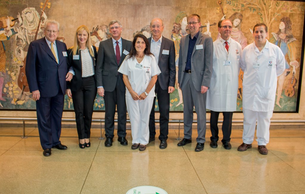 Fresenius Favaloro recibe la visita de Lutz Stroppe Sec.de Salud de Alemania